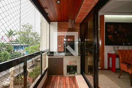 Varanda de apartamento à venda com 4 quartos, 246m² em Real Parque, São Paulo