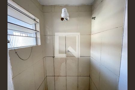 Banheiro de casa para alugar com 1 quarto, 30m² em Jaguaré, São Paulo