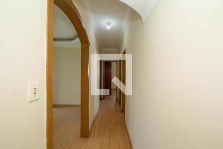 CORREDOR de casa para alugar com 3 quartos, 360m² em Camargos, Belo Horizonte