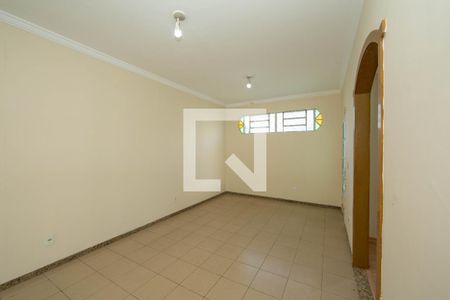 SALA de casa para alugar com 3 quartos, 360m² em Camargos, Belo Horizonte