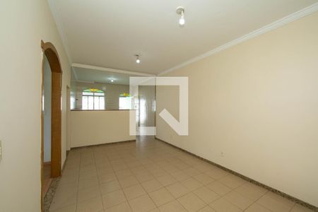 SALA de casa para alugar com 3 quartos, 360m² em Camargos, Belo Horizonte