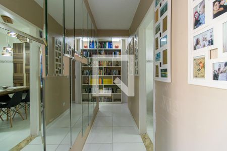 Corredor de apartamento para alugar com 3 quartos, 89m² em Granja Viana Ii, Cotia