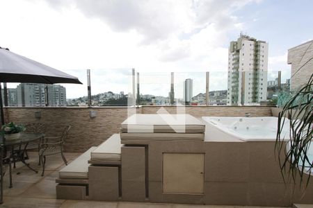 Cobertura de apartamento à venda com 4 quartos, 270m² em Estoril, Belo Horizonte