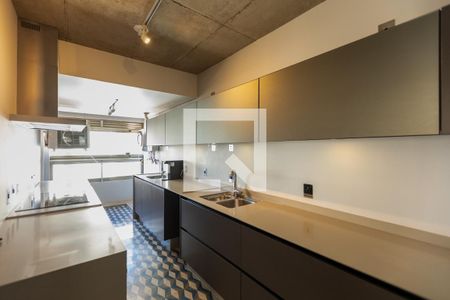 Cozinha de apartamento à venda com 2 quartos, 70m² em Cambuí, Campinas