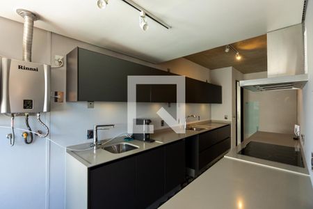 Cozinha de apartamento à venda com 2 quartos, 70m² em Cambuí, Campinas
