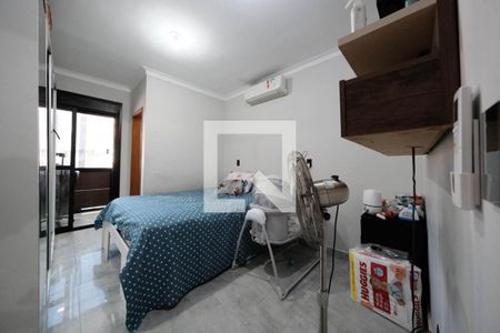 Suíte 1 de casa para alugar com 2 quartos, 92m² em Vila Granada, São Paulo