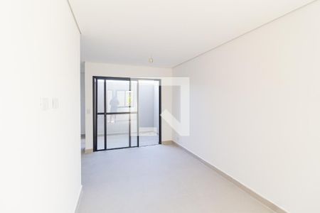 Sala de casa de condomínio à venda com 2 quartos, 94m² em Jardim das Flores, Osasco