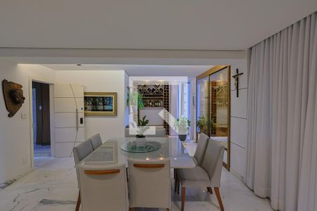 Apartamento à venda com 3 quartos, 133m² em Cruzeiro, Belo Horizonte