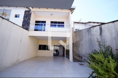 Casa para alugar com 4 quartos, 290m² em Jardim América, Goiânia