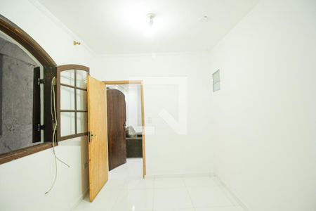 Quarto 1 de casa para alugar com 2 quartos, 60m² em Jardim Roberto, Osasco