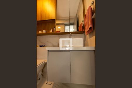 Banheiro da suite 1 de apartamento à venda com 3 quartos, 107m² em Empresarial 18 do Forte, Barueri