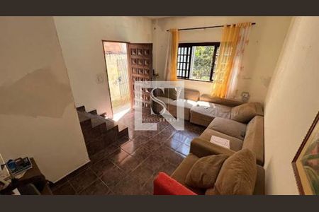 Casa à venda com 3 quartos, 100m² em Jardim Guanhembu, São Paulo