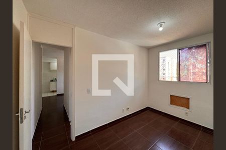Quarto 1 de apartamento para alugar com 2 quartos, 55m² em Vargem Pequena, Rio de Janeiro