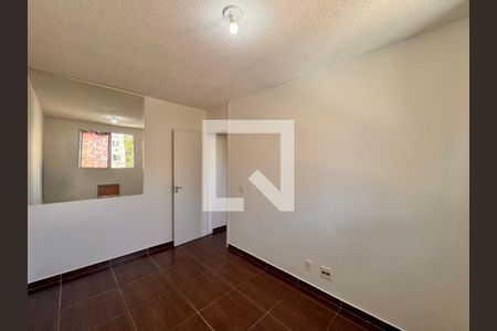 Quarto 1 de apartamento para alugar com 2 quartos, 55m² em Vargem Pequena, Rio de Janeiro