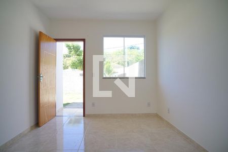 Sala de casa para alugar com 2 quartos, 50m² em Inoã, Maricá
