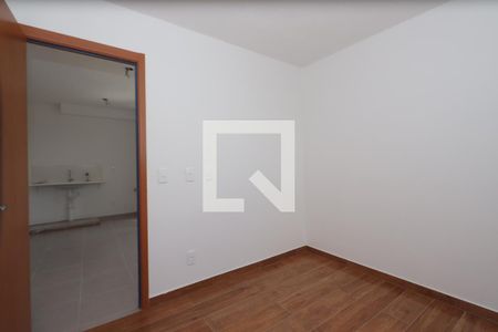 Quarto 1 de apartamento para alugar com 2 quartos, 37m² em Vila Antonieta, São Paulo
