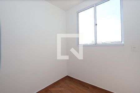 Quarto 2 de apartamento para alugar com 2 quartos, 37m² em Vila Antonieta, São Paulo
