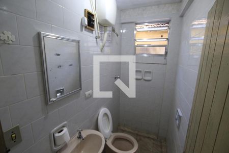 Banheiro de casa para alugar com 1 quarto, 25m² em Vila São José, São Paulo