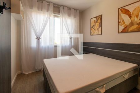 Quarto 1 de apartamento para alugar com 2 quartos, 50m² em Uberaba, Curitiba