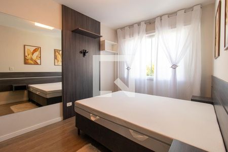 Quarto 1 de apartamento para alugar com 2 quartos, 50m² em Uberaba, Curitiba