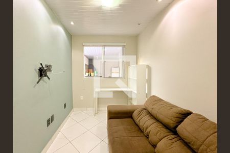 Quarto 1 de apartamento para alugar com 2 quartos, 40m² em Forquilhinhas, São José