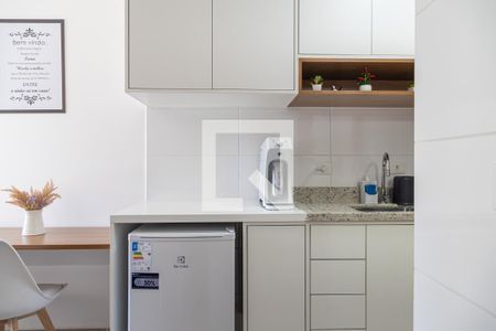 Cozinha de apartamento para alugar com 1 quarto, 25m² em Santo Amaro, São Paulo