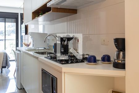 Cozinha de apartamento para alugar com 1 quarto, 25m² em Santo Amaro, São Paulo