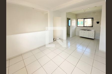 Sala de apartamento para alugar com 2 quartos, 60m² em São João do Rio Vermelho, Florianópolis