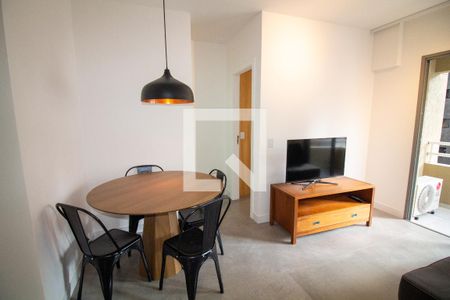 Sala / Sala de Jantar de apartamento para alugar com 1 quarto, 42m² em Brooklin, São Paulo