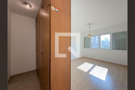 Suíte de apartamento para alugar com 3 quartos, 100m² em Pinheiros, São Paulo