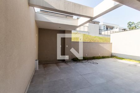 Vista da Sala de casa de condomínio à venda com 2 quartos, 230m² em Centro Empresarial Tamboré, Santana de Parnaíba