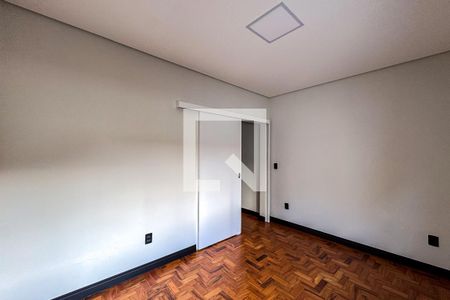 Quarto 1 de casa à venda com 3 quartos, 120m² em Vila Bertioga, São Paulo