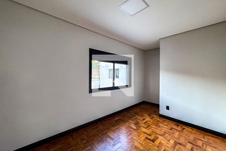 Quarto 1 de casa à venda com 3 quartos, 120m² em Vila Bertioga, São Paulo