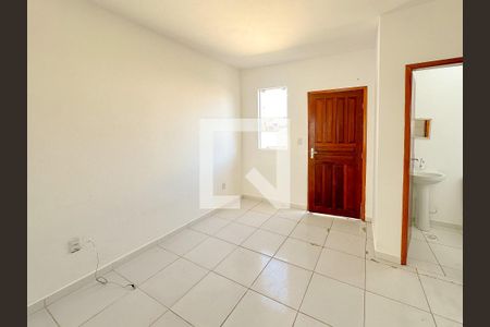 Sala de TV de apartamento para alugar com 2 quartos, 82m² em São João do Rio Vermelho, Florianópolis