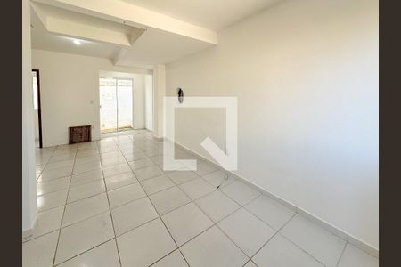 Sala de TV de apartamento para alugar com 2 quartos, 82m² em São João do Rio Vermelho, Florianópolis