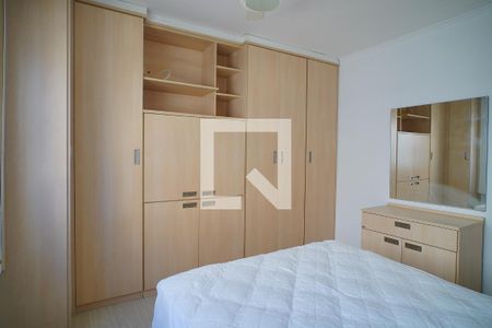 Quarto 1 de apartamento para alugar com 2 quartos, 62m² em Floresta, Porto Alegre