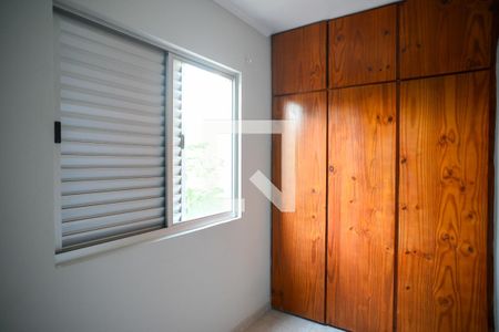 Quarto 1 de apartamento para alugar com 2 quartos, 60m² em Bosque da Saúde, São Paulo