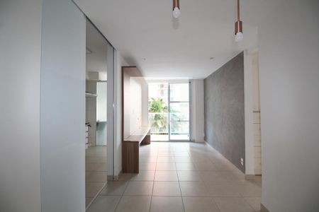 Sala de apartamento para alugar com 3 quartos, 70m² em Anil, Rio de Janeiro