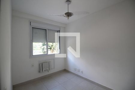 Quarto 1 de apartamento para alugar com 3 quartos, 70m² em Anil, Rio de Janeiro