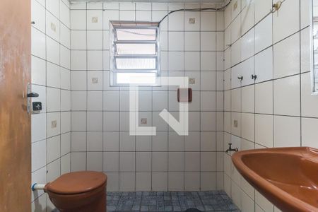 Banheiro de casa para alugar com 1 quarto, 60m² em Centro, Poá