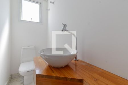 Lavabo de apartamento para alugar com 3 quartos, 200m² em Indianópolis, São Paulo