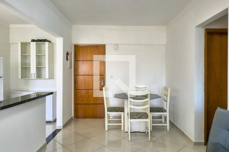 Sala de apartamento para alugar com 1 quarto, 57m² em Guilhermina, Praia Grande