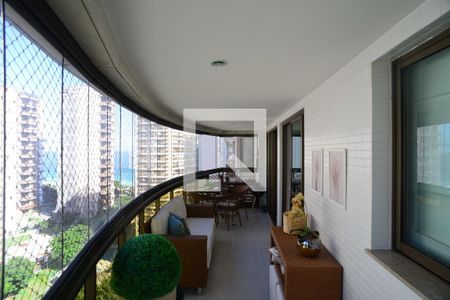 Varanda de apartamento para alugar com 3 quartos, 135m² em Barra da Tijuca, Rio de Janeiro