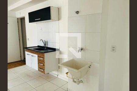 Cozinha e Área de Serviço de apartamento à venda com 2 quartos, 45m² em Paraíso do Morumbi, São Paulo