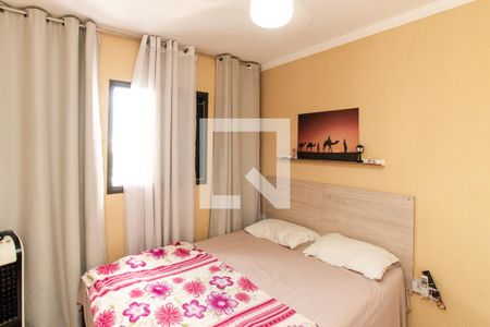 Quarto 2 de apartamento para alugar com 2 quartos, 43m² em Vila Nelson, São Paulo