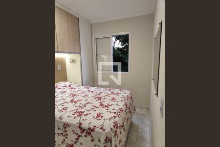 Quarto 1 de apartamento à venda com 2 quartos, 50m² em Parque Bristol, São Paulo