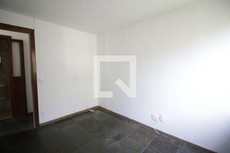 Quarto 1 de apartamento à venda com 3 quartos, 55m² em Taquara, Rio de Janeiro