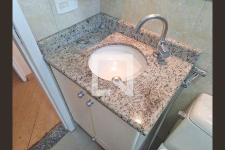 Banheiro de apartamento para alugar com 2 quartos, 42m² em Lauzane Paulista, São Paulo