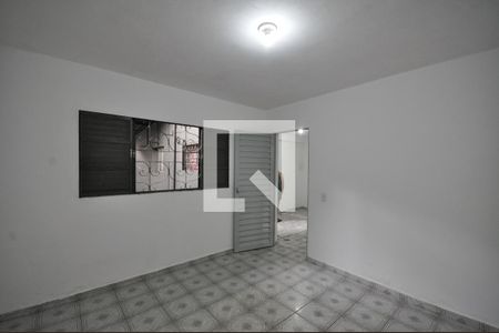Sala/Quarto de casa para alugar com 1 quarto, 60m² em Vila Nilo, São Paulo