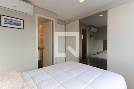 Suíte de apartamento à venda com 2 quartos, 71m² em Vila Ester (zona Norte), São Paulo